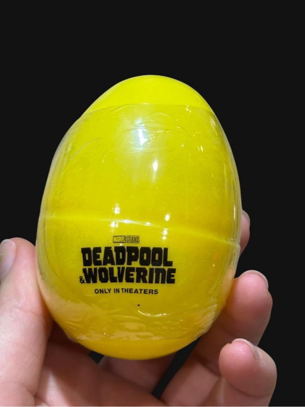 Marvel Yellow Deadpool & Wolverine Surprise Egg Party Favor